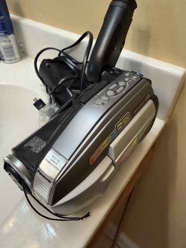 Panasonic palmcorder l781d - panasonic,